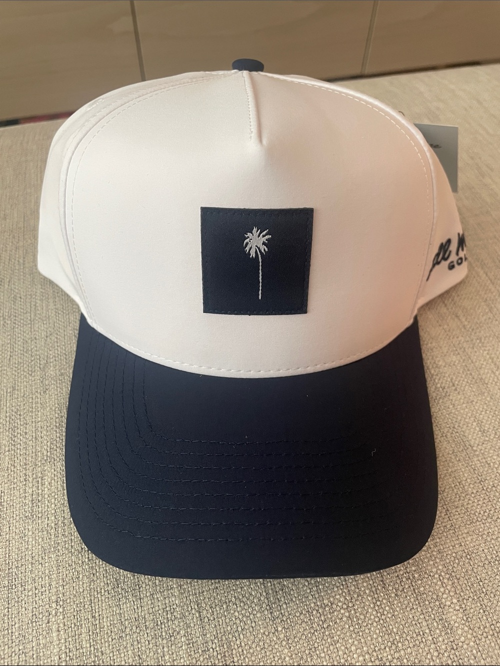 NWT Full Wedge Palm Tree Patch Two-Tone Golf Hat - White & Navy